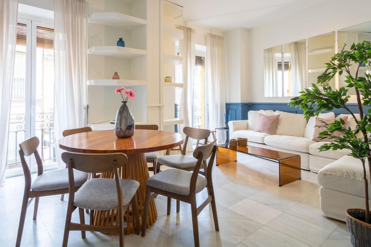 Terceros City Center Deluxe By Valcambre เซบีญา ภายนอก รูปภาพ