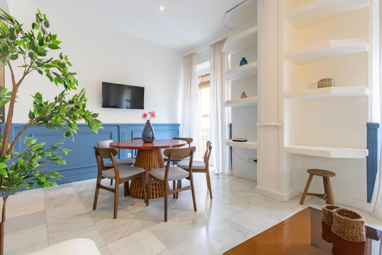 Terceros City Center Deluxe By Valcambre เซบีญา ภายนอก รูปภาพ